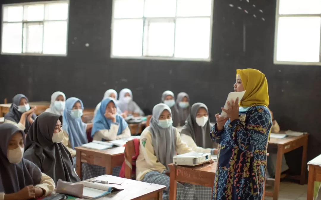 Istilah Guru dalam Perspektif Pendidikan Islam