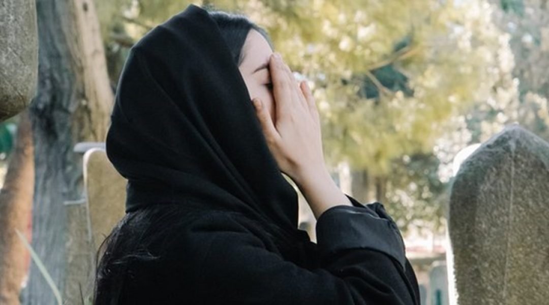 Hukum Membaca Yasin saat Ziarah