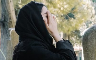 Hukum Membaca Yasin saat Ziarah