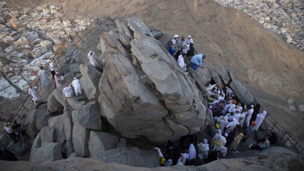 Sejarah Lengkap Jabal Nur