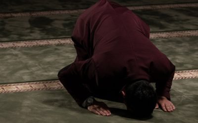 Anjuran Mengajak Keluarga untuk Sholat Malam