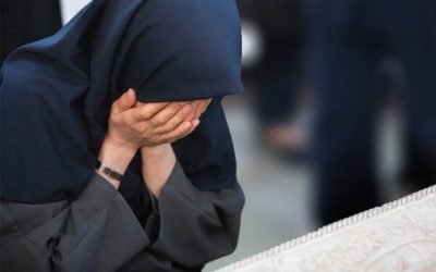 Hukum Menangis saat Puasa