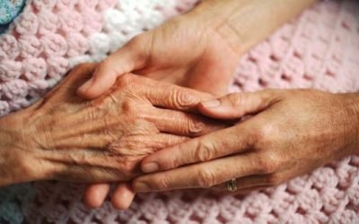 Adab Sedekah Kepada Orang Tua