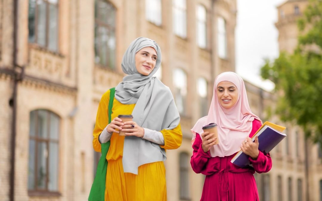 Penjelasan Ciri-ciri Orang Munafik dalam Surah At Taubah 101