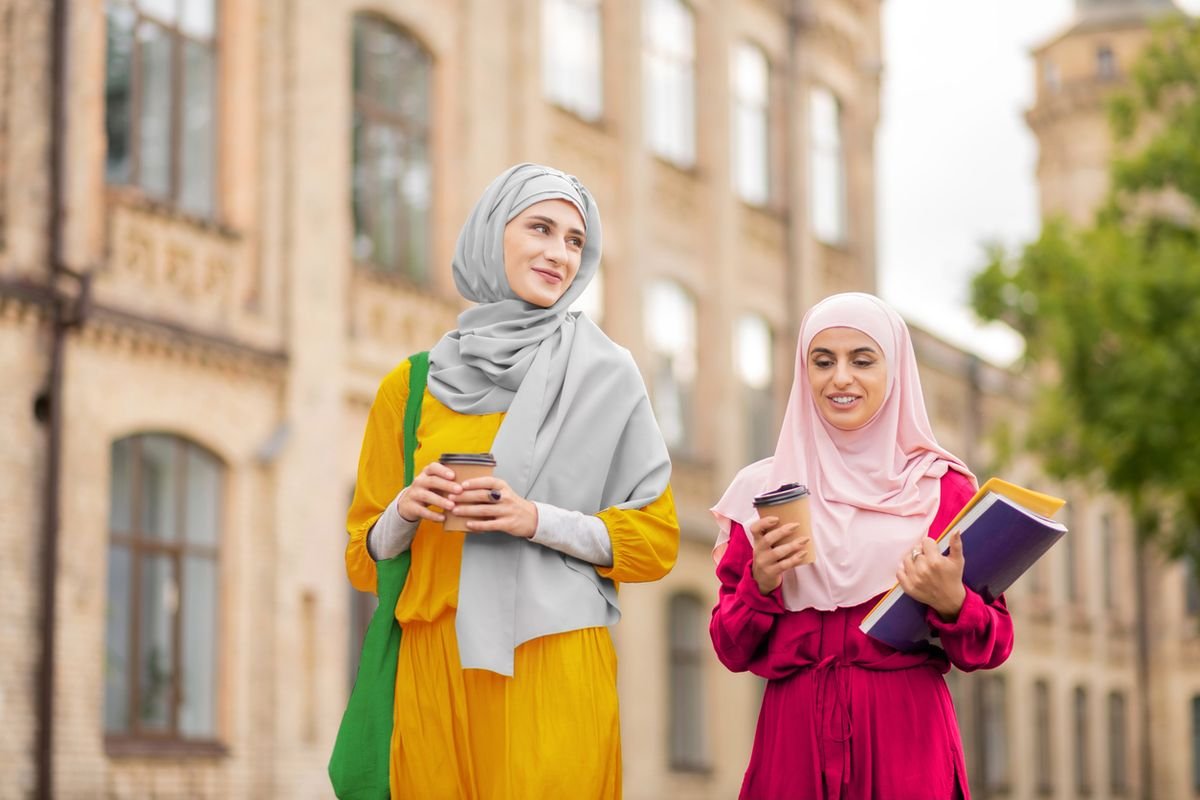 wanita muslim wanita muslim