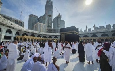 Jemaah Umrah Diminta Pakai Masker