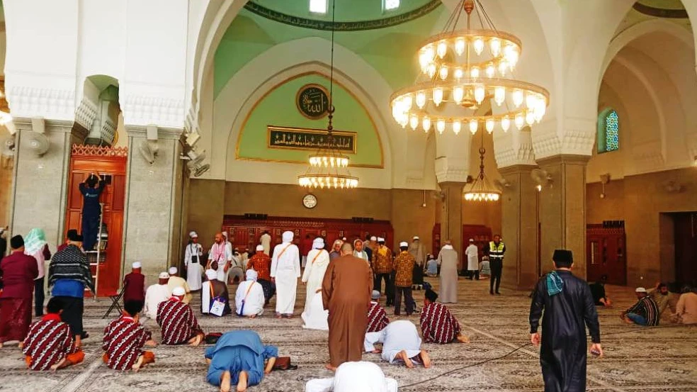 Keunikan Arsitekturnya Masjid Bir Ali (1)