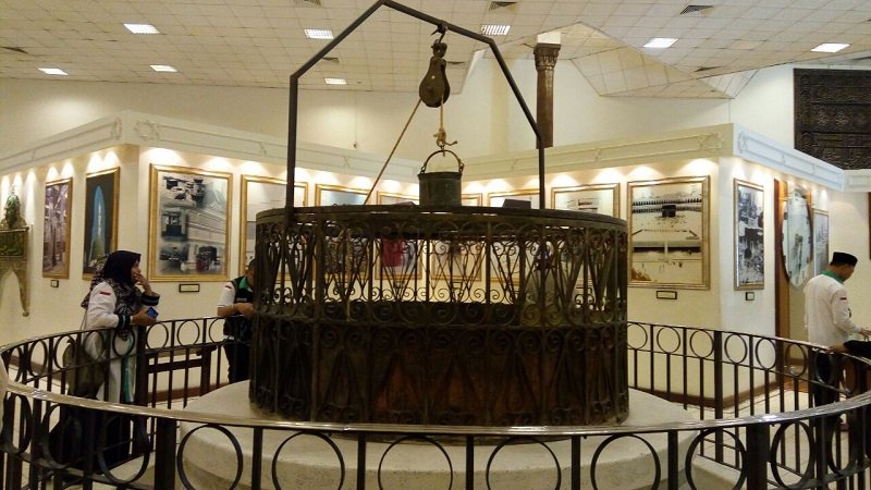 Khasiat Air Zamzam Untuk Tubuh