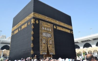 Apakah Kiswah Ka’bah Pernah Berwarna Merah?