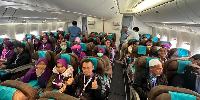 1739505226025 jamaah umroh nabawi mulia 3