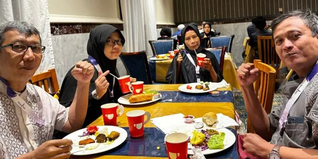 1739505790617 jamaah umroh nabawi mulia 2